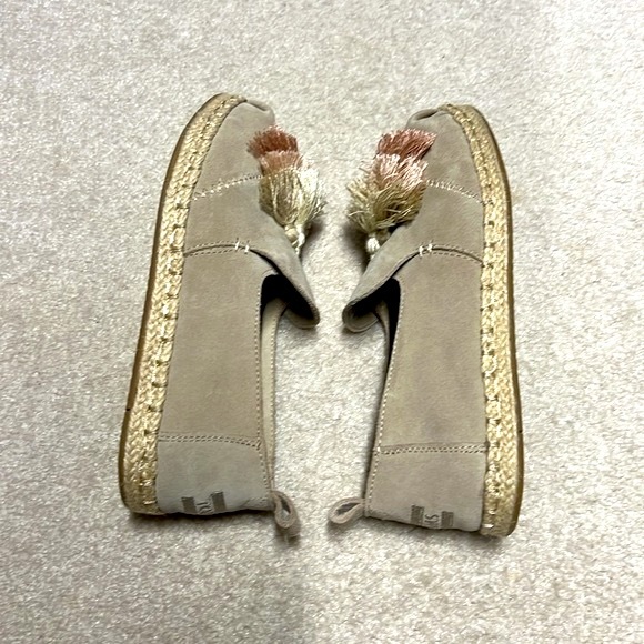 TOMS Alpargata Rope Tan Tassel Suede Espadrilles - Picture 4 of 6